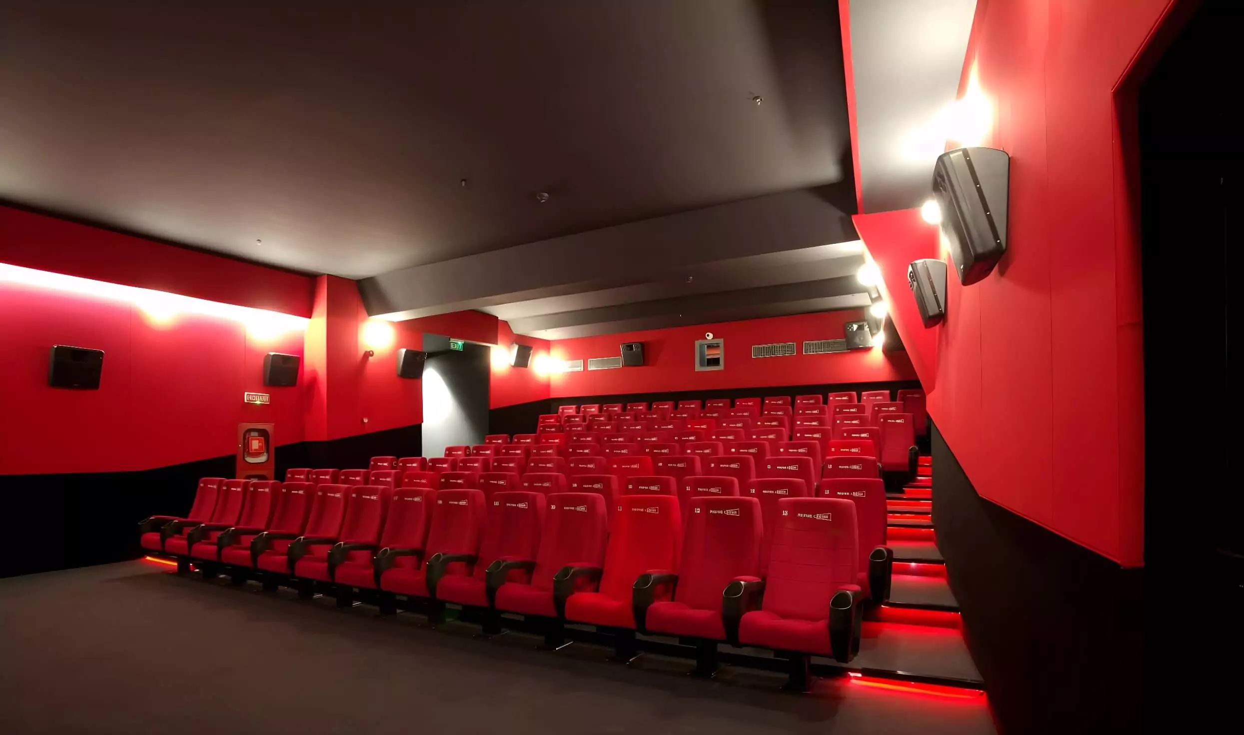 Durable cinema seats crafted for frequent use Image
